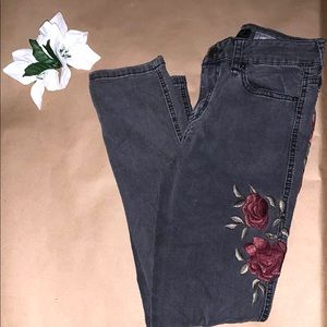 Aeropostale boyfriend jeans with flowers